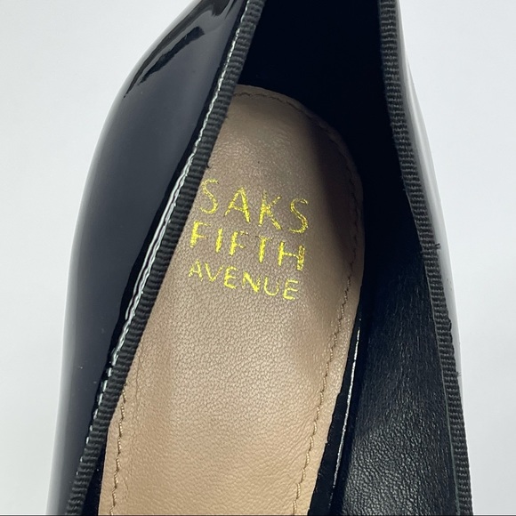 SAKS FIFTH AVENUE- Black Patent Leather Peep Toe Pom Pom Heels - Size 8.5 - Picture 3 of 5